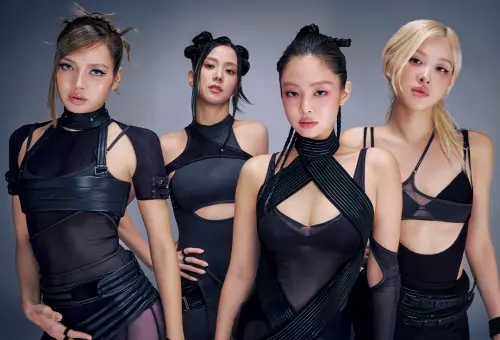 ▲明天就是BLACKPINK（如圖）出道10周年的大日子，然而所屬YG娛樂卻態度消極，惹得大批粉絲不滿。（圖／BLACKPINK FB）