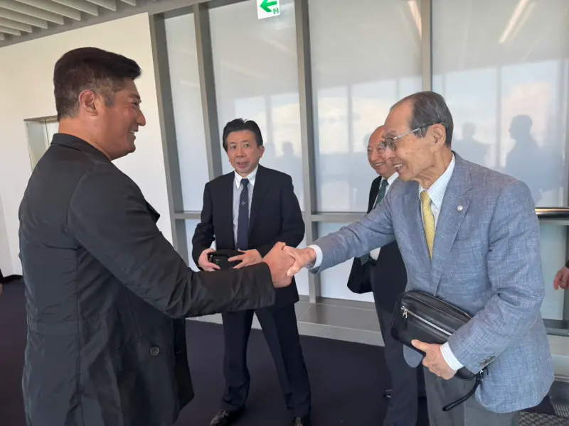 台日交流賽／「世界全壘打王」王貞治今日已抵台　辜仲諒親自接機