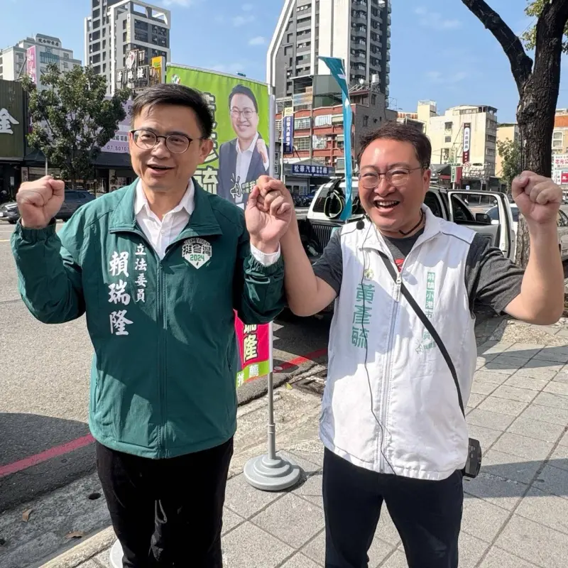 ▲賴瑞隆在車掃過程中表示，黃彥毓是他一路並肩作戰的老戰友，也是唯一的師弟，在地方與中央行政歷練兼具，是前鎮、小港不可或缺的戰力。（圖／高雄市議員黃彥毓提供）