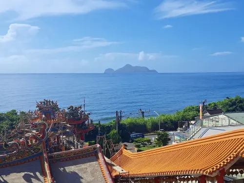 ▲草嶺慶雲宮大里天公廟依山面海，風景壯麗。（圖／翻攝自GoogleMaps評價）