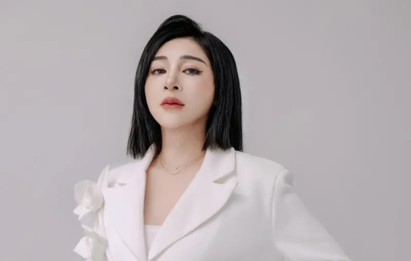 王彩樺登鑽石舞台之夜！身在演藝圈唯一信仰：最想變成文英阿姨