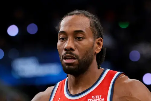 ▲主將雷納德（Kawhi Leonard）的合約問題浮上檯面影響球隊氛圍，快艇戰績滑落至27勝30負。（圖／美聯社／達志影像）