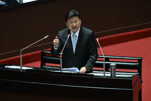 被傅崐萁大讚軍購案付委推手！韓國瑜冷回：真的不敢當
