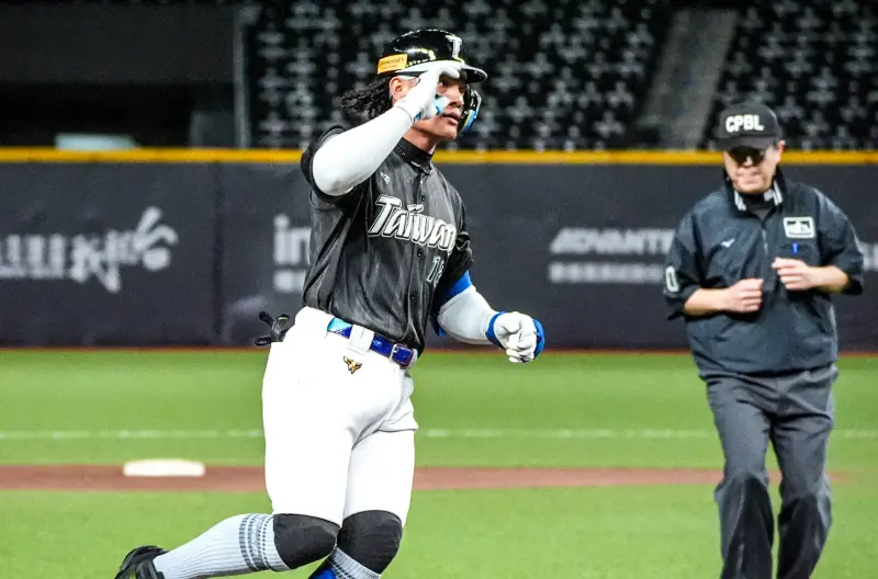 經典賽／富邦3：5不敵中華隊！後藤光尊帶兵遇張育成：心情很複雜