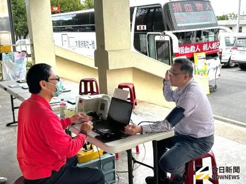 ▲台灣中油公司煉製事業部大林煉油廠舉辦捐血活動，同仁踴躍捐血。(圖／記者黃守作攝，2026.02.24)