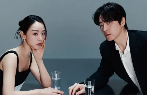 ▲申惠善（左）這次與李浚赫（右）二搭，攜手主演《莎拉的真偽人生》。（圖／IG@netflixkr）