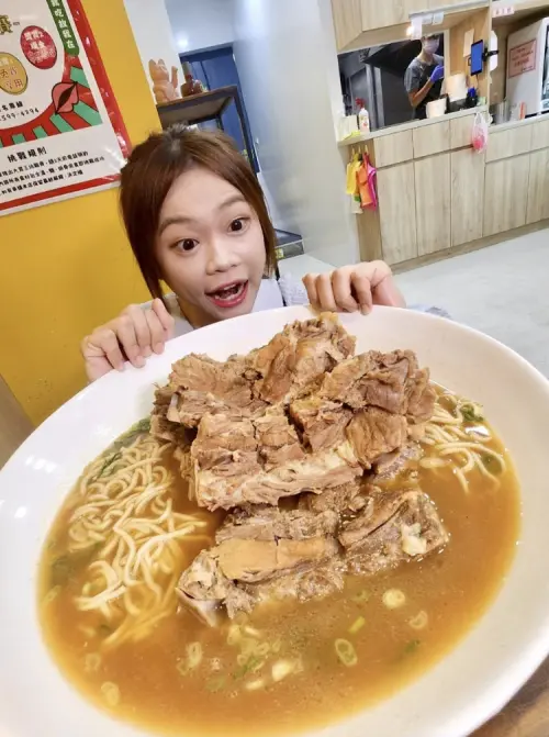 ▲小慧（如圖）期許今年頻道訂閱數突破50萬大關，正積極拍攝短影音。（圖／緯來電視網提供）