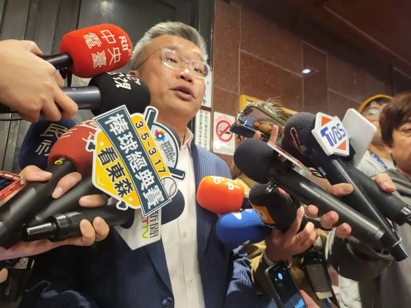 ▲蔡其昌強調，民進黨團希望在不要違憲前提下，讓總統做國情報告。（圖／陳佩君攝）