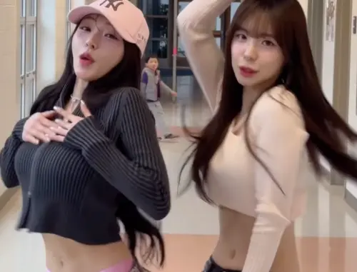 ▲林襄（左）和李多慧（右）共舞，畫面賞心悅目。（圖／摘自 IG@le_dahye)