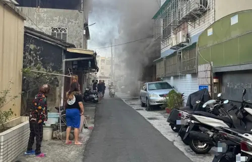 中市太平區今早傳火警　疑行動電源充電釀禍
