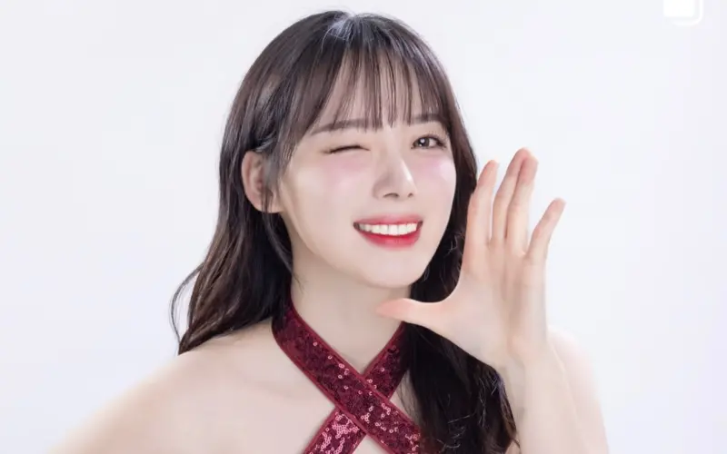 ▲河智媛出道前曾在燒肉店打工，當時18歲的她工作認真相當清純可愛。如今河智媛已是啦啦隊女神，今年也續約樂天成功，來台薪水估計是在韓職的20倍以上。（圖／河智媛IG@hajiwon.22）