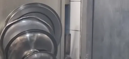 女員工冰櫃困12小時身亡！遺體7小時未退冰　檢方擇日解剖查死因