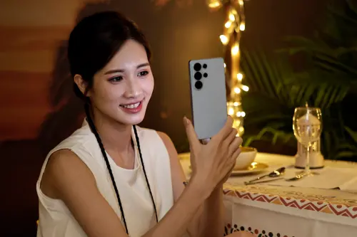 ▲三星Galaxy S26 Ultra光圈加大，提高進光量，拍攝演唱會、低光源的環境都相當實用。（圖／記者吳翊緁攝）