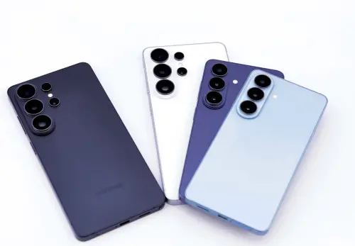 ▲三星S26三款機型皆有四色，包含：黑、白、紫、藍。（圖／記者吳翊緁攝）