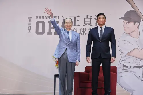▲「世界全壘打王」王貞治（左）與中華棒協理事長辜仲諒（右）合影。（圖／中華棒協提供）