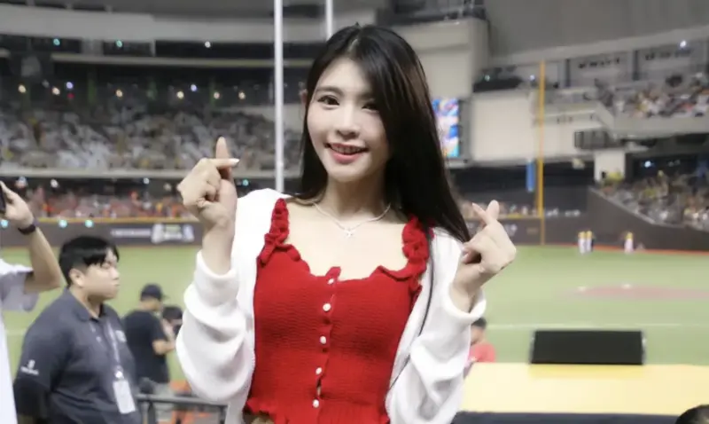 經典賽前哨！台日交流啦啦隊超驚艷　舞蹈總監是樂天女神陸筱晴