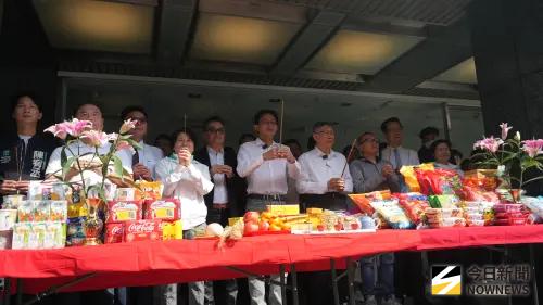 ▲民眾黨中央黨部今日舉行新春開工團拜，創黨主席柯文哲、民眾黨主席黃國昌率領全體黨公職人員共同參與開工團拜。（圖／記者呂炯昌攝，2026.02,26）