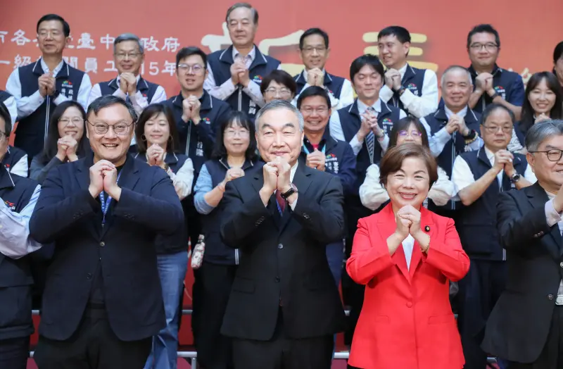 盧秀燕訪美團名單沒有他！鄭照新妙吐這真相：暫時不宜遠行