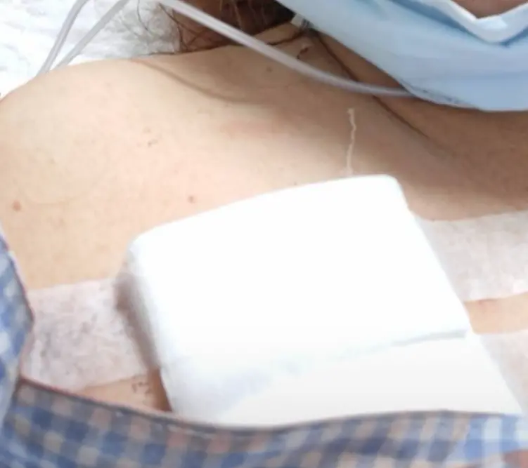 ▲在高雄楠梓一間科技廠的女保全，遭恐怖男友持刀砍傷。（圖／民眾提供）