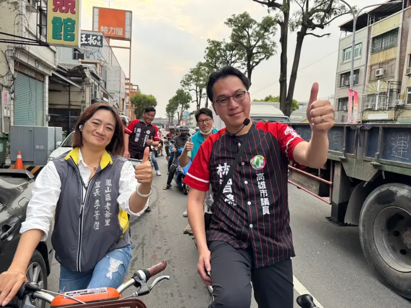 ▲ 高市議員林智鴻用腳踏車深入巷弄，半個月在各里里長陪同下，騎行超過200公里，選用最精省的成本、最低碳的方式，打一場最乾淨的初選，成為「愛鳳山，也愛地球」的選戰「騎」蹟。（圖／高市議員林智鴻提供）