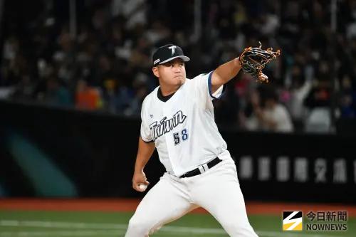 ▲中華隊投手胡智爲面對福岡軟銀鷹隊，中繼2局失1分。（圖／記者林柏年攝,2026.2.26）