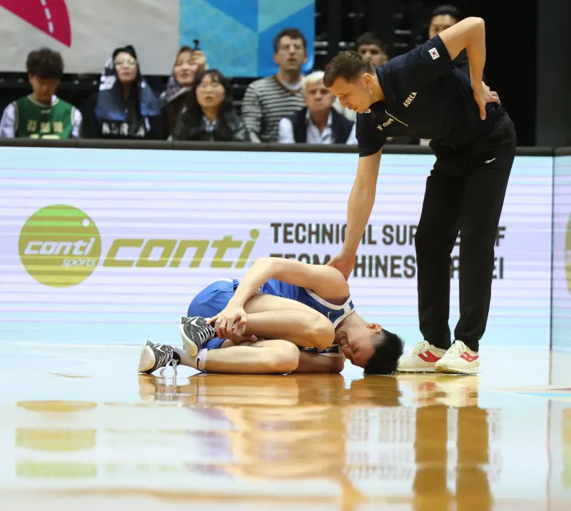 世界盃男籃／馬建豪倒地全場揪心！親發社群報平安　將回台中檢查