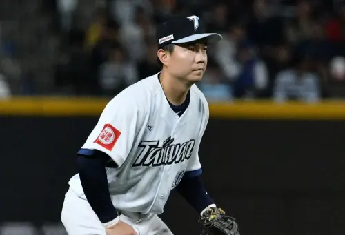 ▲中華隊當家游擊手「小可愛」江坤宇總在賽場上能上演美技守備演出。（圖／記者林柏年攝,2026.2.26）