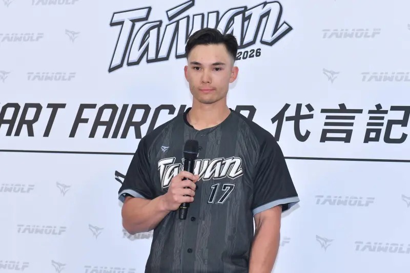 ▲費爾柴德透露，自己跟林家正是好友，對於自己代表台灣出戰經典賽，林家正在其中發揮重大作用，此外，他也點名有聽過之前同樣效力守護者的張育成。（圖／記者林柏年攝）