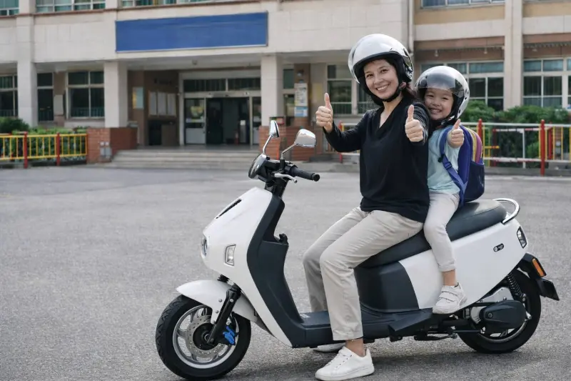 ▲115年機車補助強勢登場，臺南市針對家庭族群大幅加碼，民眾換購新車最高可領 3.6 萬大紅包。桃園最高也可領4.4萬。（示意圖／桃園市環保局提供）