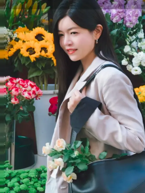 ▲▼陳妍希受邀出席義大利時裝品牌Max Mara於米蘭的時裝周。（圖／陳妍希michelle、陳妍希Studio微博）