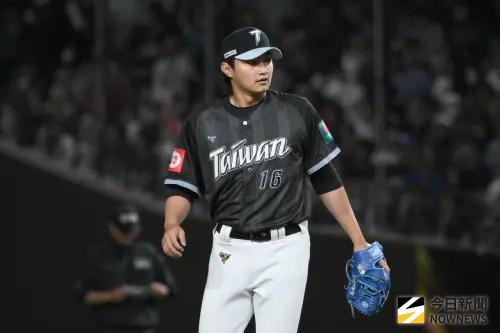 ▲中華隊投手李東洺，遭到北海道日本火腿鬥士隊万波中正敲出2分砲。（圖／記者林柏年攝,2026.2.27）