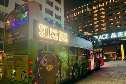 ▲台南晶英酒店將於3月5日推出「國際版」的府城微醺巴士行程，可一次體驗7大調酒師的作品。（圖／台南晶英酒店提供tainan.silksplace.com/tw/）