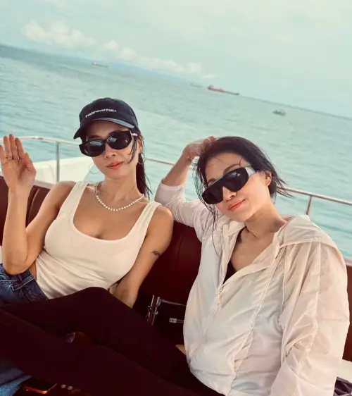 ▲▼蔡依林（左）和姊姊蔡旻紋赴印尼峇里島旅遊，姊妹倆非常愜意。（圖／Jo Tsai 蔡旻紋＠jo_tsai_）