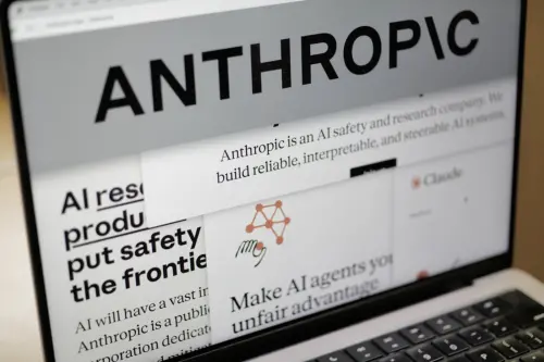 ▲Anthropic為Claude開發商，近日因部分聊天分享連結遭搜尋引擎收錄，引發用戶隱私疑慮。（圖／美聯社／達志影像）