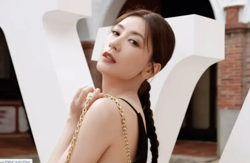 修杰楷遭求刑2年！51歲賈靜雯不受影響　曬海邊度假辣照：好快樂