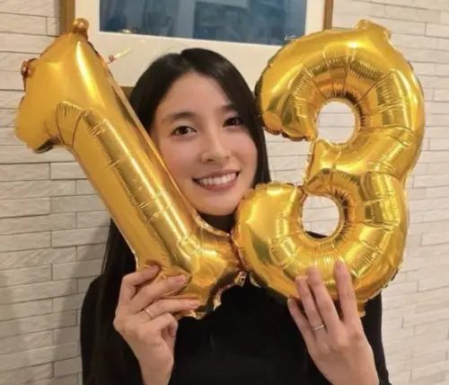 ▲Nako被身邊的人說瘦下來會很像土屋太鳳（如圖）。（圖／IG@taotsuchiya_official）