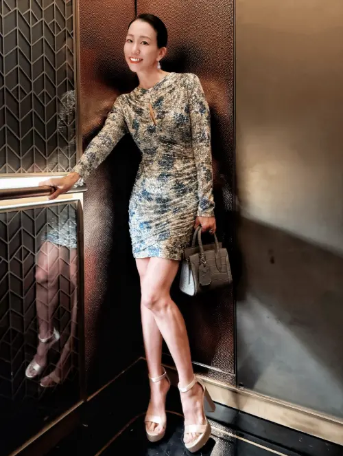 ▲吳辰君近年在杜拜生活，舉手投足充滿貴氣。（圖／摘自 吳辰君 Annie Wu Threads）