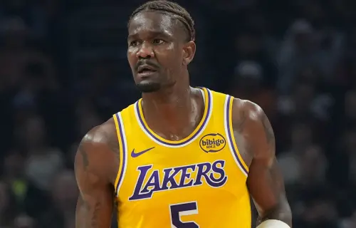 ▲湖人中鋒艾頓（Deandre Ayton）本季在瑞迪克（JJ Redick）的體系下脫胎換骨，成為季後賽禁區不可或缺的支柱。（圖／美聯社／達志影像）