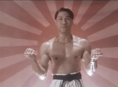 ▲《破壞之王》由林國斌（如圖）扮演的斷水流大師兄這個角色，國語版配音員是金鐘獎得主屈中恆。（圖／摘自IMDb）