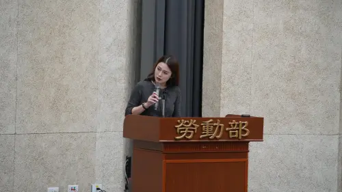 ▲卓芷戎出任童子瑋競辦發言人，亮麗外型引起討論。（圖／卓芷戎臉書）