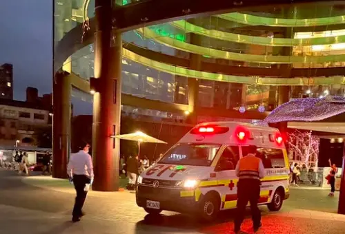 松山車站驚險落軌意外！女當「低頭族」誤闖軌道　最高恐罰5萬元