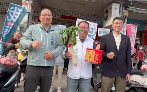 為花媽助選結革命情感　梁文傑、王義川力挺黃彥毓拚初選
