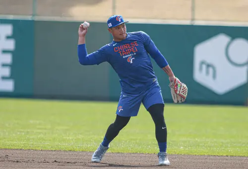 ▲李灝宇美職春訓手感加溫，雖都以三壘出戰，但經典賽披中華隊戰袍，有機會回歸熟悉二壘大關。（圖／記者葉政勳攝）