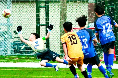 足球／健身工廠盃戰況高潮迭起！逆轉、追平與帽子戲法輪番上演