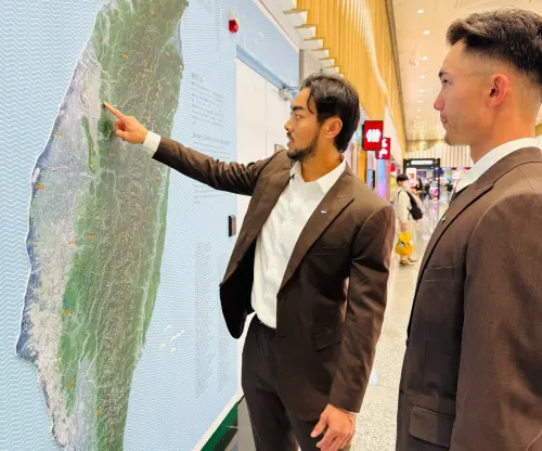 經典賽／費仔感人尋根畫面曝！林家正教認「媽媽的故鄉」逼哭全網