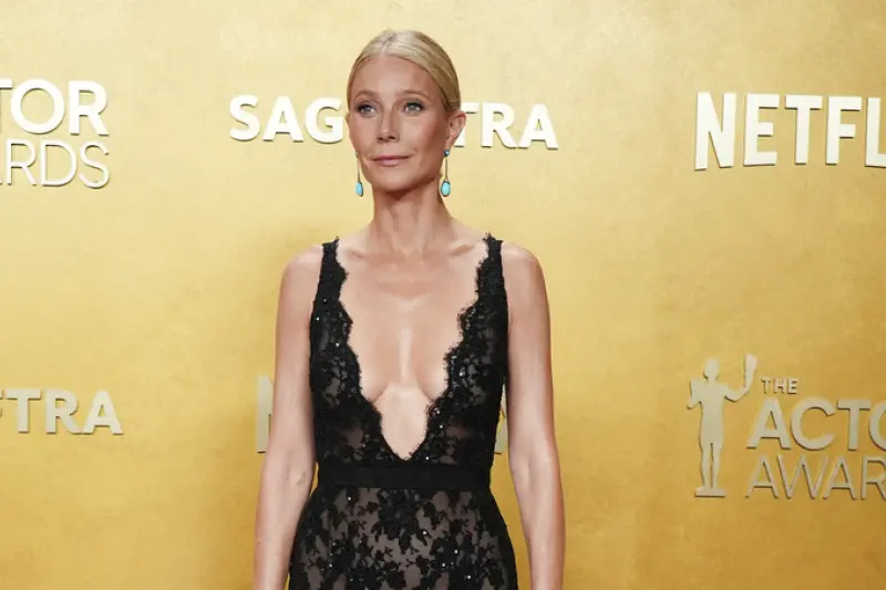 葛妮絲派特洛深V開到肚臍！美國演員獎紅毯吸睛　53歲仍辣翻全場