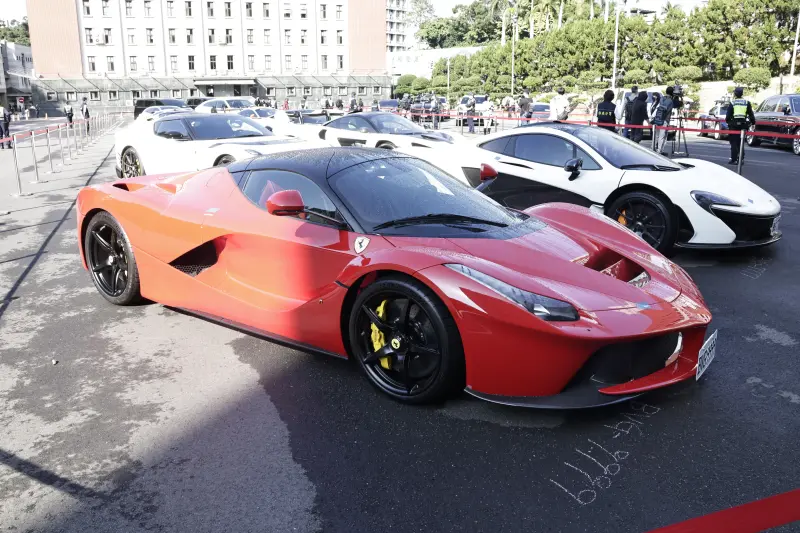 快訊／太子集團「四大神獸」第二輛拍出！「馬王」拍定價破億