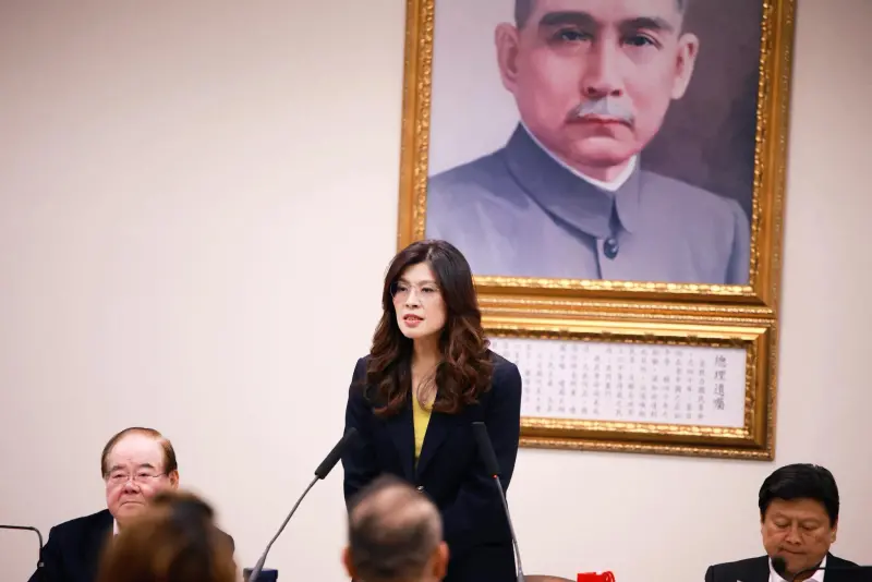 力挺吳宗憲、喊話藍白合！鄭麗文：宜蘭再來幾個賴清德分身都沒用