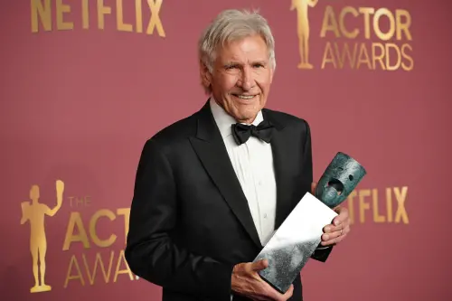 ▲傳奇巨星哈里遜福特開心接受美國演員工會頒發終身成就獎。（圖／美聯社／達志影像）