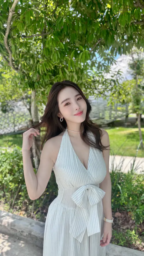 ▲朱琦郁不只主持活動，也在房地產介紹上有一席之地。（圖／朱琦郁提供）